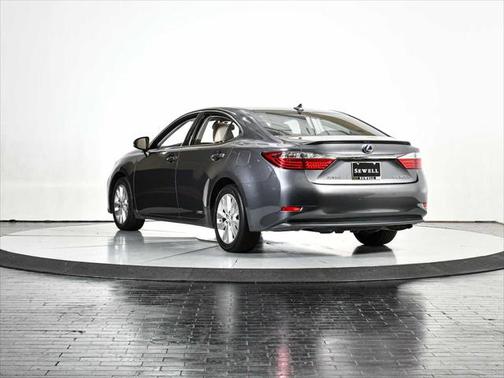 2013 Lexus ES 300h Base