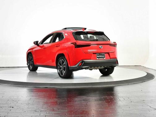 Redline 2025 Lexus UX 300h Premium