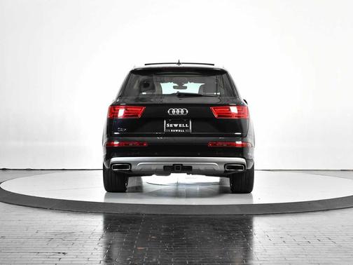 2019 Audi Q7 55 Prestige