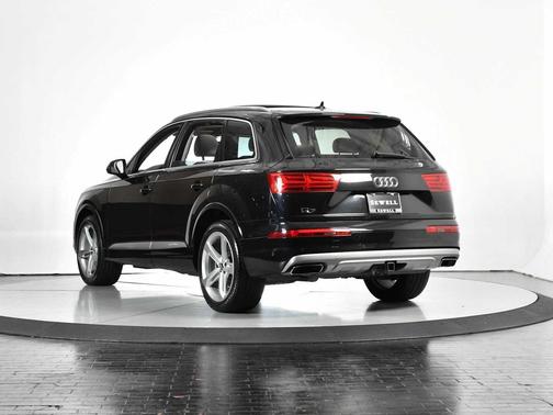 2019 Audi Q7 55 Prestige
