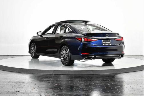 2025 Lexus ES 350 Ultra Luxury