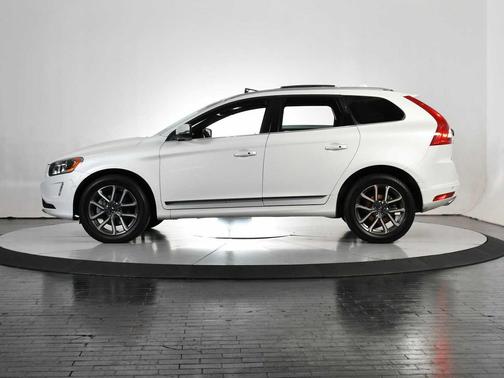 2016 Volvo XC60 T5 Drive-E Premier