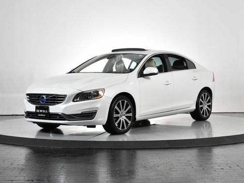 2016 Volvo S60 Inscription T5 Drive-E Platinum