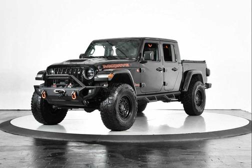 Black Clearcoat 2021 Jeep Gladiator Mojave 4x4
