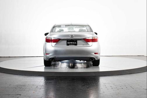 Silver Lining Metallic 2013 Lexus ES 350 Base