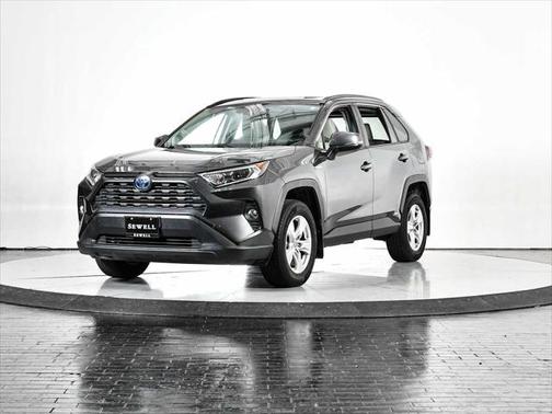 2020 Toyota RAV4 Hybrid XLE