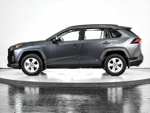 2020 Toyota RAV4 Hybrid XLE