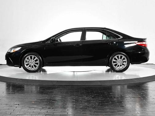 2016 Toyota Camry XLE