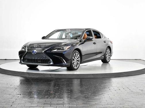2021 Lexus ES 300h Base