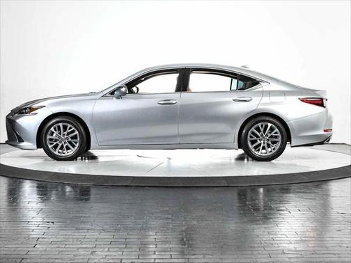 2022 Lexus ES 350 Base