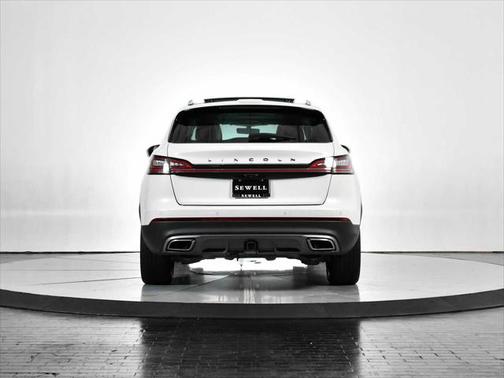 2022 Lincoln Nautilus Black Label