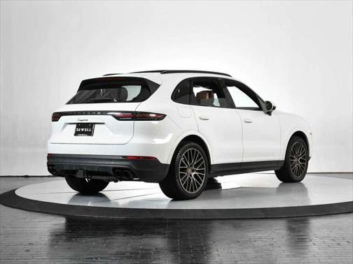 2023 Porsche Cayenne AWD