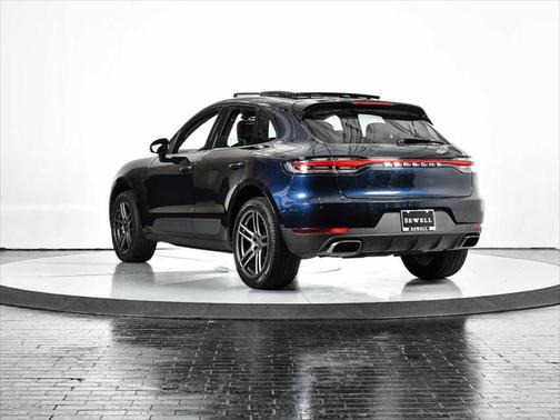 2021 Porsche Macan Base