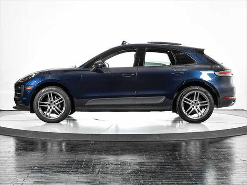 2021 Porsche Macan Base