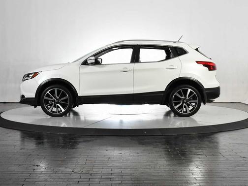 2017 Nissan Rogue Sport SL