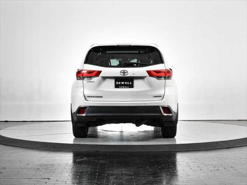 2018 Toyota Highlander Limited Platinum