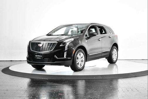 Stellar Black Metallic 2025 Cadillac XT5 Luxury