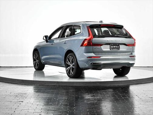 2022 Volvo XC60 B5 Inscription