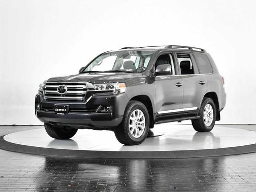 2018 Toyota Land Cruiser Base