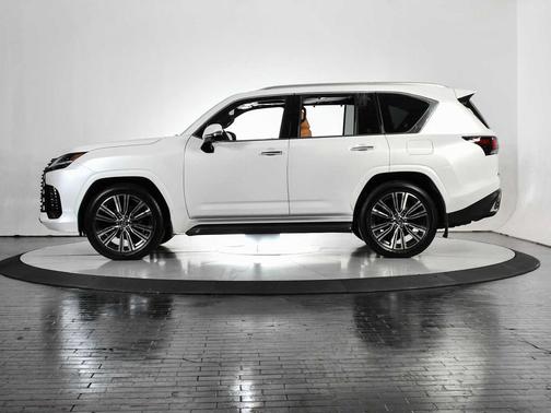 2025 Lexus LX 600 Luxury