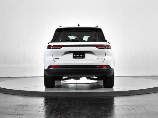 2023 Jeep Grand Cherokee Limited X