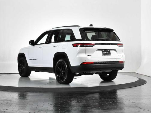 2023 Jeep Grand Cherokee Limited X