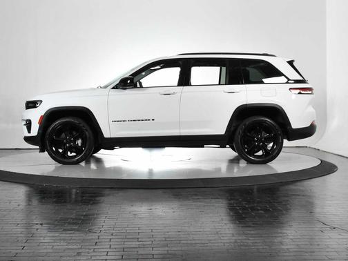 2023 Jeep Grand Cherokee Limited X