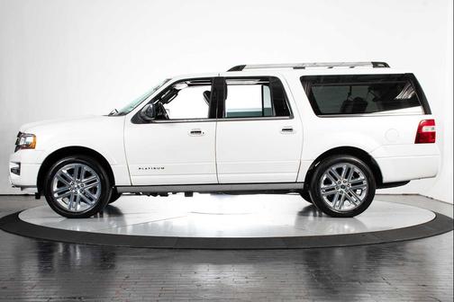 White Platinum Metallic Tri-Coat 2017 Ford Expedition EL Platinum
