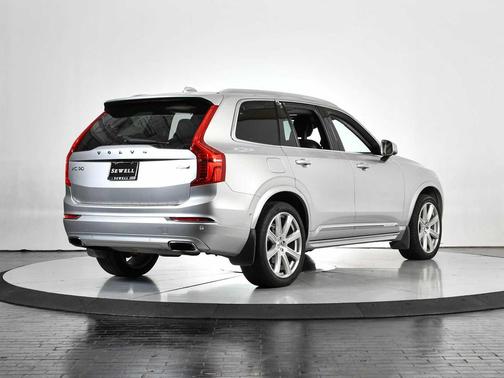 2017 Volvo XC90 T6 Inscription