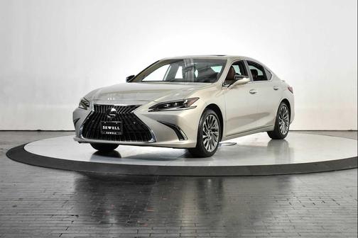 2024 Lexus ES 300h Ultra Luxury