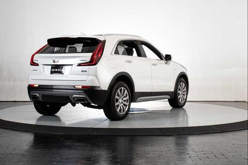 Crystal White Tricoat 2023 Cadillac XT4 Premium Luxury