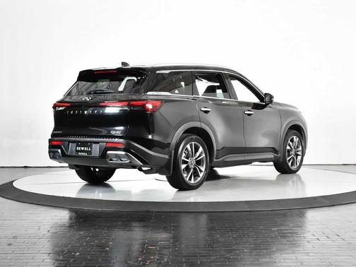 2022 INFINITI QX60 Luxe