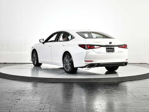 2019 Lexus ES 350 Base