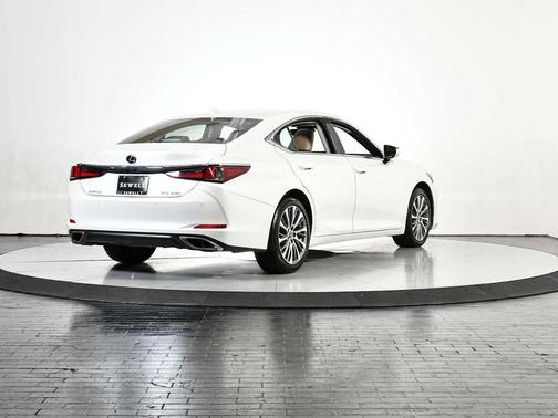 2019 Lexus ES 350 Base