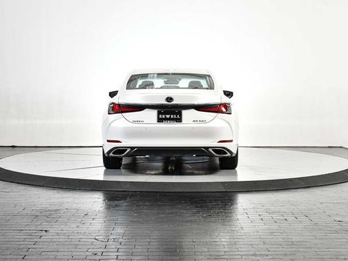 2019 Lexus ES 350 Base