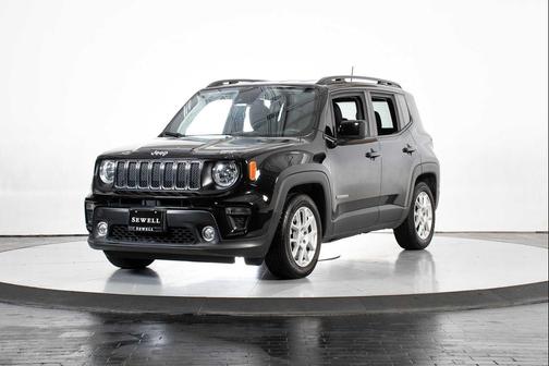 Black Clearcoat 2021 Jeep Renegade Latitude
