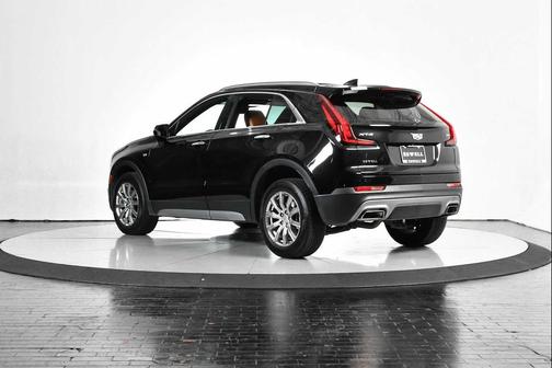 2022 Cadillac XT4 Premium Luxury