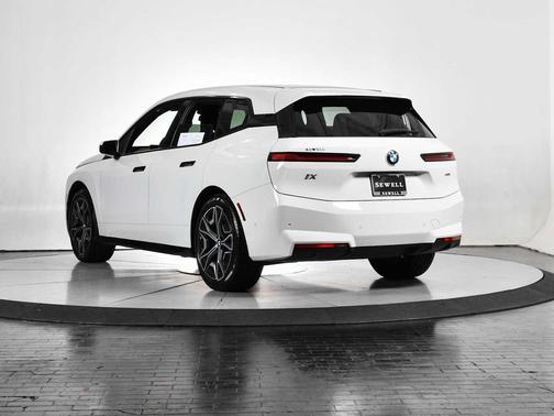 2026 BMW iX xDrive60