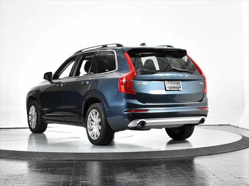2018 Volvo XC90 T5 Momentum