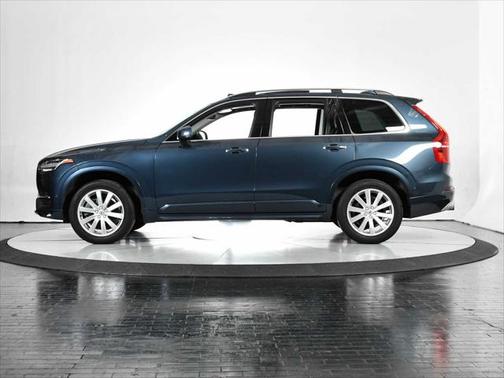 2018 Volvo XC90 T5 Momentum