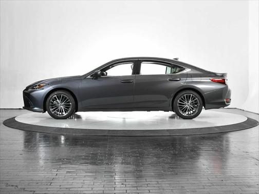 2023 Lexus ES 300h Base
