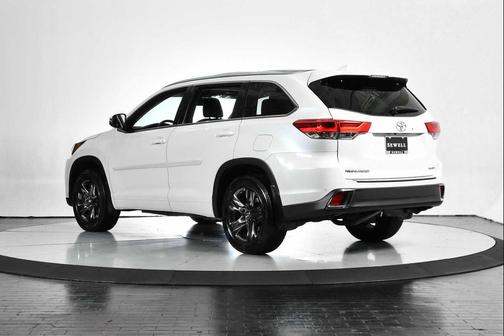 2018 Toyota Highlander Limited Platinum