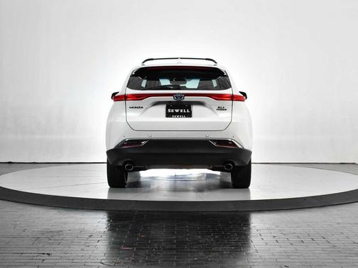 2021 Toyota Venza XLE