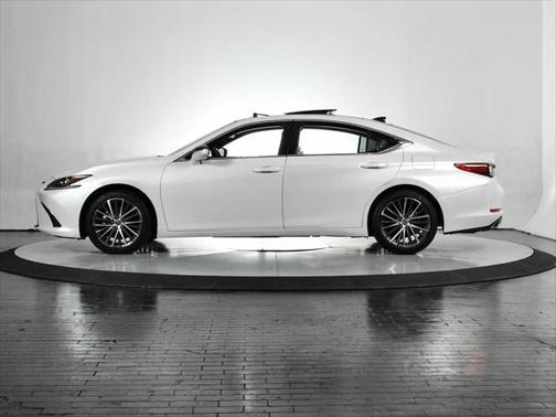 2023 Lexus ES 350 Base