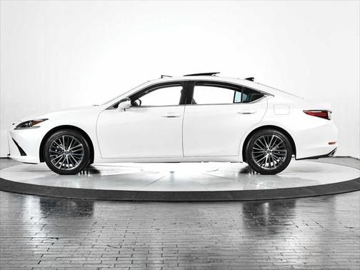 2022 Lexus ES 350 Base