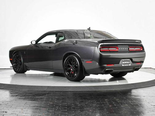 2016 Dodge Challenger SRT Hellcat