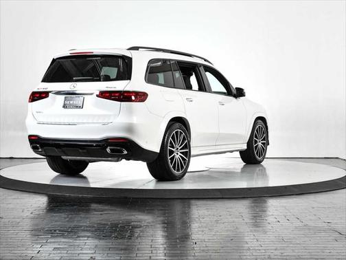 2025 Mercedes-Benz GLS 450 4MATIC