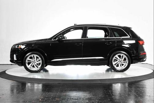 2021 Audi Q7 45 Premium Plus