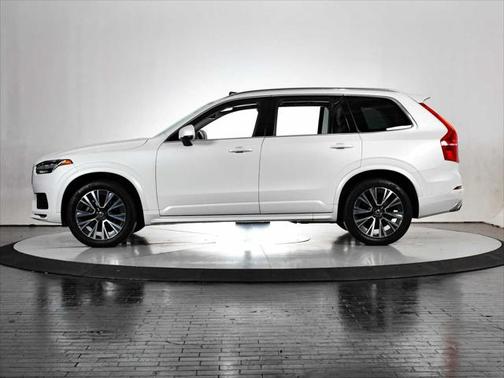 2020 Volvo XC90 T5 Momentum