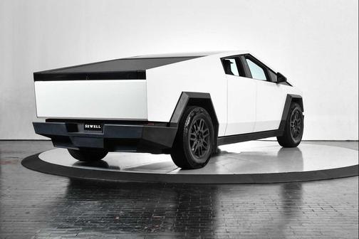 2024 Tesla Cybertruck All-Wheel Drive